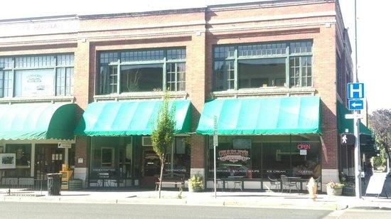 Charley's Deli & Ice Cream